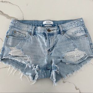 Pistola shorts size 26